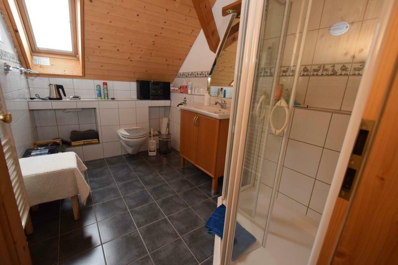 Bed & Breakfast Im Chellhof Benken  ภายนอก รูปภาพ