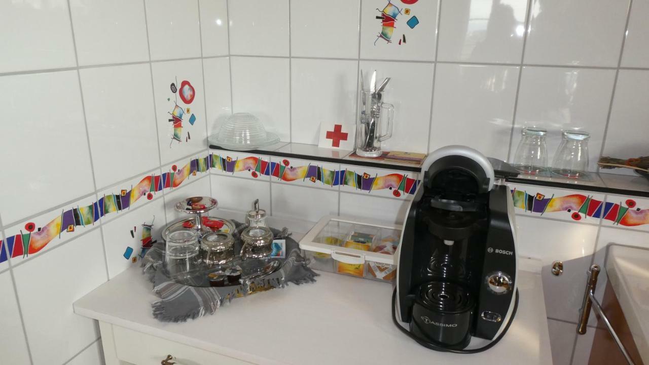 Bed & Breakfast Im Chellhof Benken  ภายนอก รูปภาพ